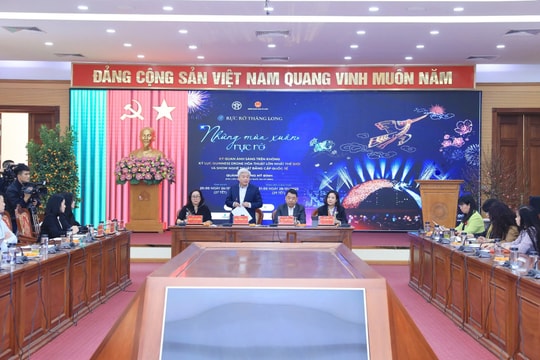 Hà Nội chinh phục kỷ lục Guinness với màn trình diễn drone hỏa thuật độc đáo