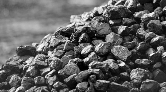 Trung Quốc giảm nhập khẩu than Nga