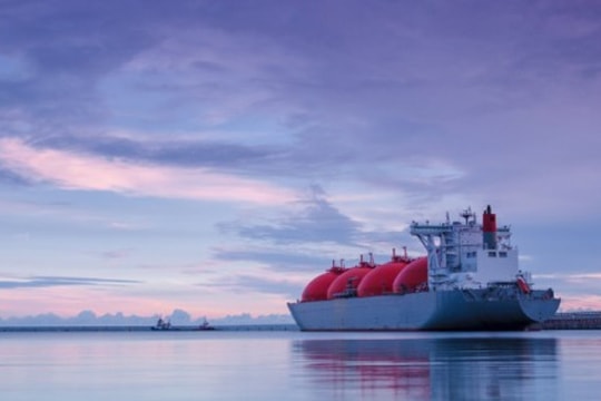 Khí tự nhiên hóa lỏng Mỹ chuyển hướng sang châu Âu do giá khí đốt tăng