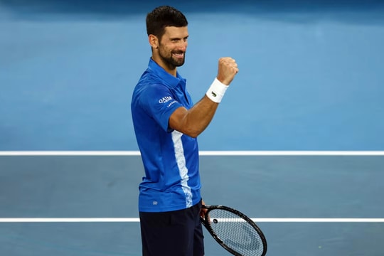 Ngược dòng thắng Carlos Alcaraz, Novak Djokovic vào bán kết Australian Open
