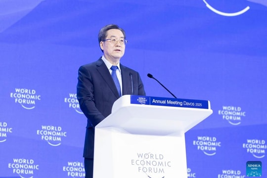 Davos 2025: Phó Thủ tướng Trung Quốc kêu gọi chủ nghĩa đa phương và cảnh báo về 'rủi ro AI'