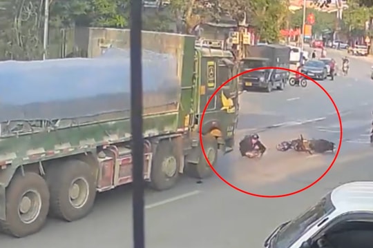 Nghệ An: Phản xạ cực nhanh, nam sinh thoát chết trước đầu xe tải
