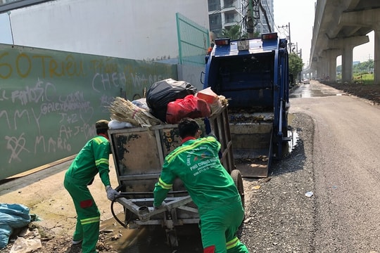 TP HCM: Đấu thầu dịch vụ thu gom, vận chuyển rác thải trên địa bàn quận Bình Thạnh trị giá gần 220 tỷ đồng