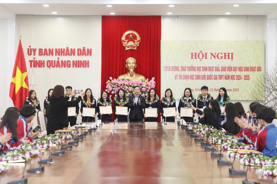 Quảng Ninh: Tuyên dương, trao thưởng 88 học sinh đoạt giải học sinh giỏi quốc gia