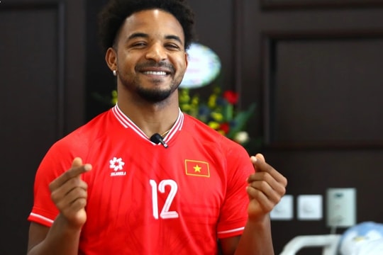 Hôm nay (24/1) tiền đạo Nguyễn Xuân Son xuất viện về Nam Định ăn Tết cùng gia đình