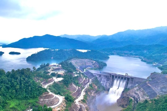 Thủy điện Hủa Na (HNA) biên lãi gộp suy giảm, nợ vay tăng mạnh sau khi thâu tóm Thủy điện Nậm Nơn