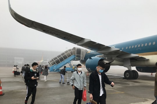 Ứng phó với sương mù, bảo đảm an toàn bay dịp Tết Nguyên đán 2025