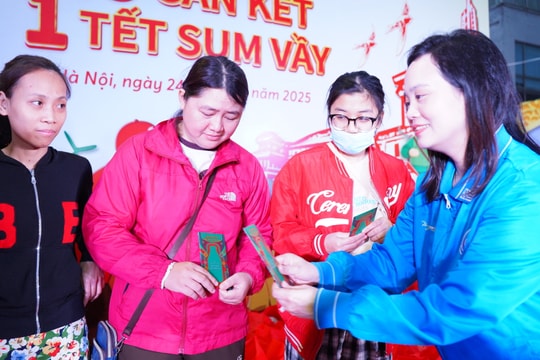 Mùa xuân kết nối yêu thương với chương trình '63 Gắn Kết – 1 Tết Sum Vầy'