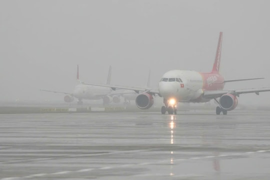 Ứng phó với sương mù, bảo đảm an toàn bay dịp Tết Nguyên đán 2025