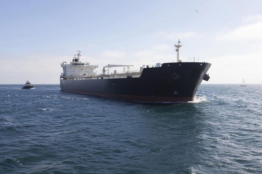 Tàu chở khí đốt Mỹ chuyển hướng sang châu Âu