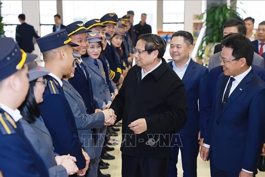 Tiếp tục hợp tác công - tư phát triển vận tải đường sắt