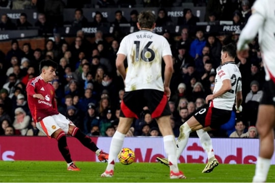 Martinez lập công, Man Utd thắng tối thiểu Fulham tại Ngoại hạng Anh
