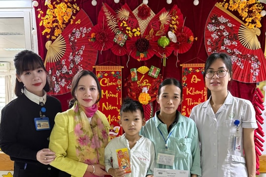 Nhiều bệnh viện triển khai các biện pháp chống rét và hỗ trợ người bệnh đón Tết