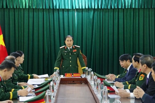 Tiếp tục quan tâm, chăm lo đời sống vật chất, tinh thần cho cán bộ, chiến sĩ trong dịp Tết