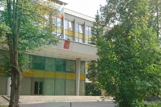 Thụy Điển bắt đối tượng âm mưu tông xe vào Đại sứ quán Nga ở Stockholm