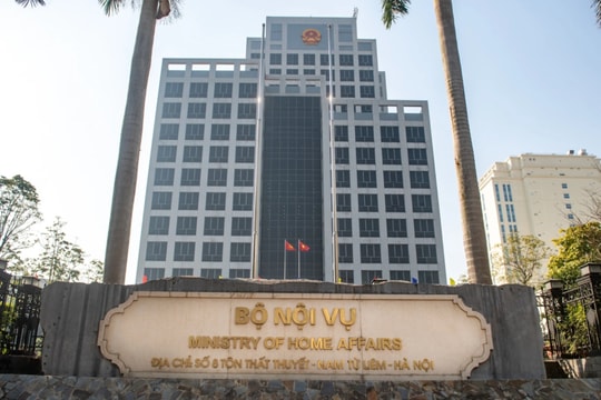 Trình danh sách 14 bộ và 3 cơ quan ngang bộ