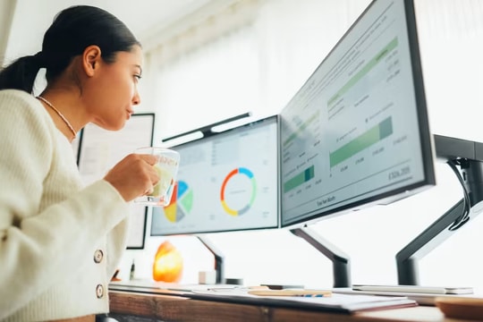 Những thách thức khi áp dụng AI vào báo chí qua câu chuyện của Financial Times