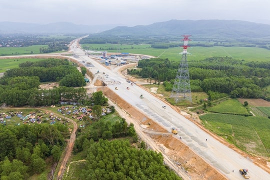 Bảo đảm an toàn tại các dự án, công trình thi công xuyên Tết Nguyên đán 2025