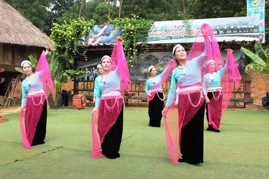 Trải nghiệm không gian Tết của người Mường giữa Thủ đô