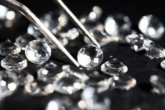 Lệnh trừng phạt từ phương Tây đang làm tê liệt 'thánh địa kim cương' của EU