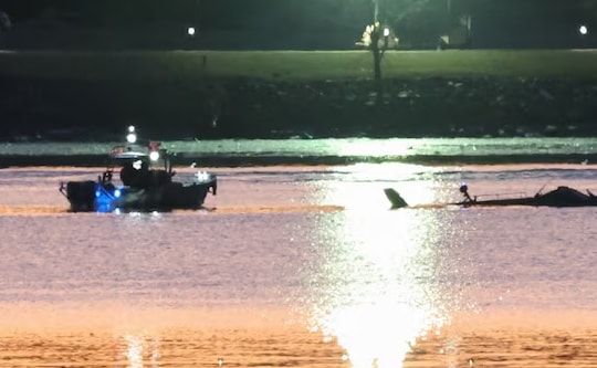 Tranh cãi về nguyên nhân dẫn đến thảm họa hàng không khiến 67 người thiệt mạng ở Washington