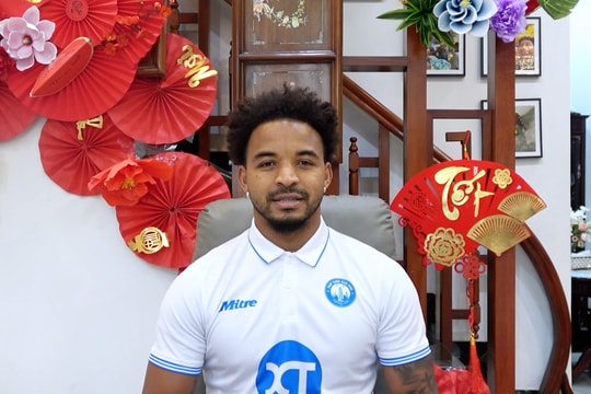 Xuân Son đăng clip chúc Tết người hâm mộ