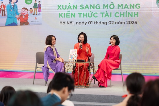 Nên ứng xử thế nào với tiền lì xì năm mới?