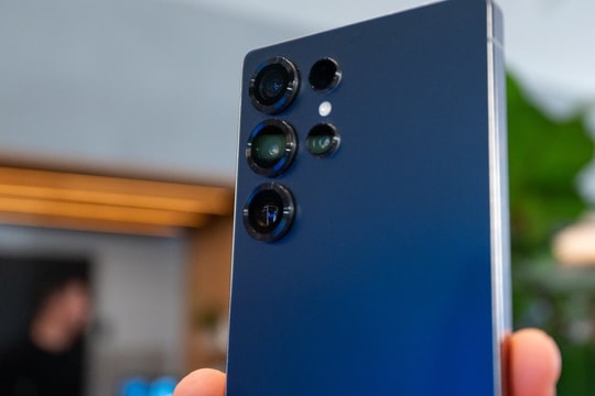 Khách hàng Xfinity, Metro gặp sự cố kích hoạt Samsung Galaxy S25 Ultra