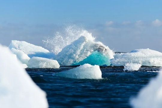 Bắc Cực đang dần trở thành 'nhà máy' thải carbon