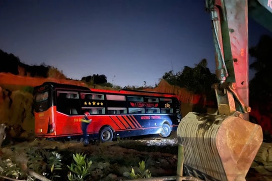 22 hành khách được cứu trong vụ tai nạn xe khách tại Đà Nẵng
