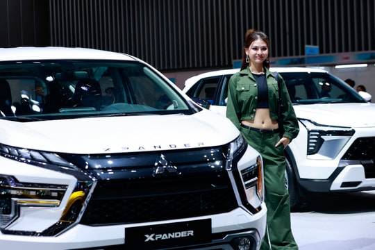 Được cho là xe chiến lược của ngành ô tô Việt Nam, nhưng dòng xe này lại được các liên doanh đua nhau nhập khẩu