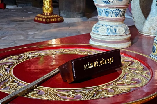 Khám phá chính điện dát vàng lớn nhất Thanh Hóa