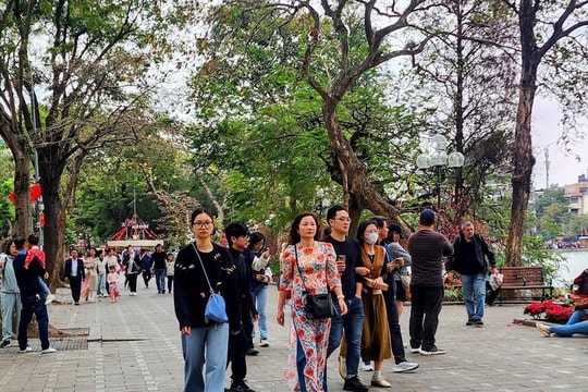 Cả nước đón hơn 12,5 triệu du khách nội địa dịp Tết Ất Tỵ 2025