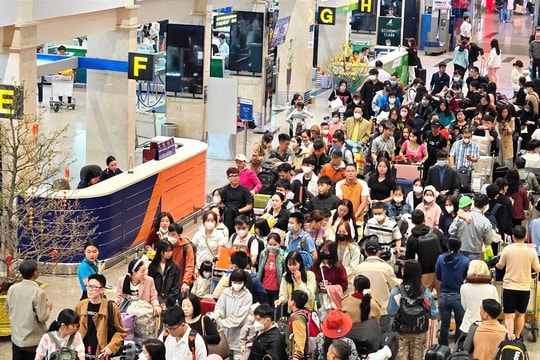 Hơn 5,2 triệu hành khách di chuyển qua các cảng hàng không thuộc ACV