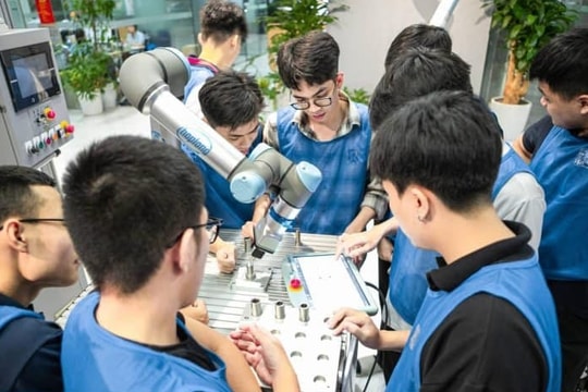 Các trường đua nhau mở ngành bán dẫn, sinh viên có nhiều cơ hội việc làm, thu nhập cao