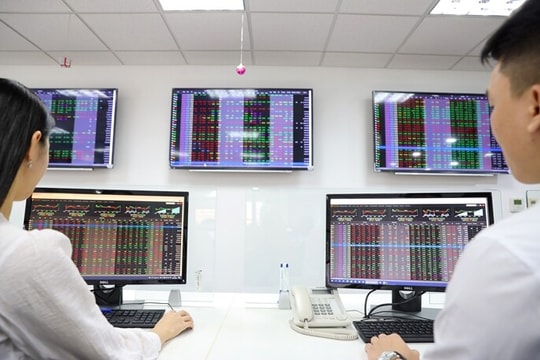 Chứng khoán tăng phiên thứ 4 liên tiếp, thanh khoản cải thiện