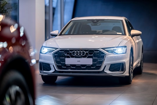 Sedan hạng sang Audi A6 2025 có mặt tại Việt Nam, giá bán gần 2,3 tỷ đồng