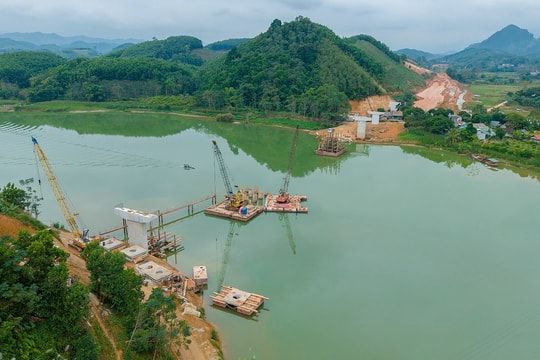 Gỡ khó về mặt bằng thi công cao tốc Tuyên Quang - Hà Giang