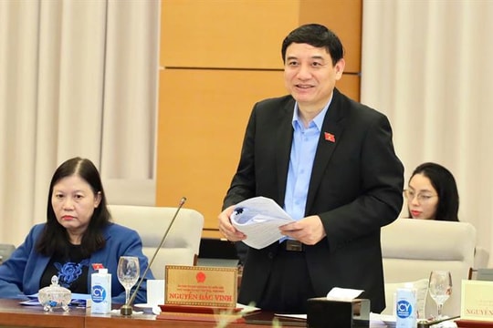 Giao nhiệm vụ, thẩm quyền tuyển dụng giáo viên cho ngành giáo dục là cần thiết