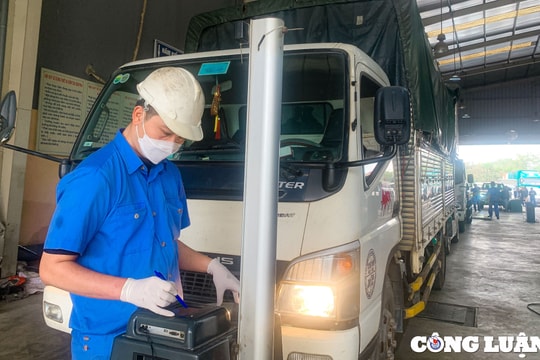 Cả triệu ô tô kinh doanh vận tải biển vàng bị từ chối đăng kiểm