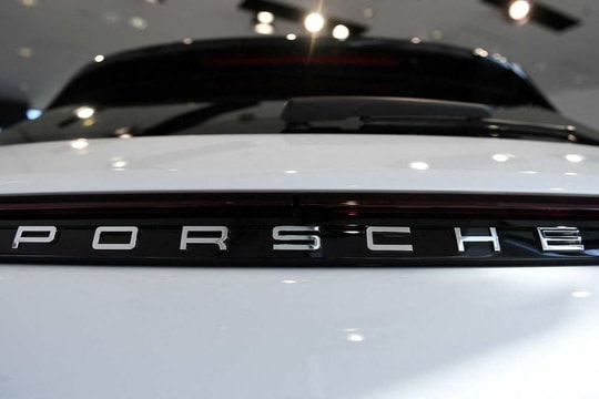 Porsche đại tu dòng sản phẩm để đưa động cơ đốt trong trở lại