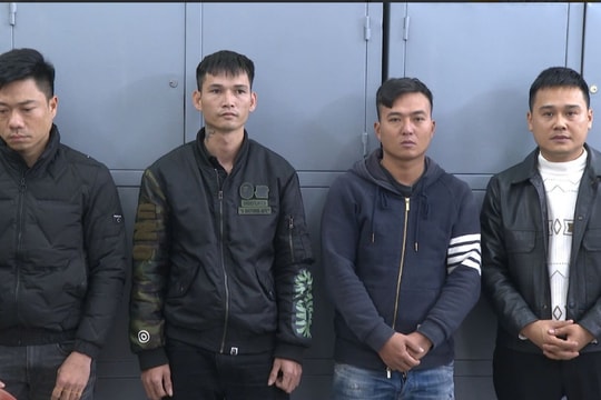 Thanh Hoá: Bắt nhóm đối tượng mang súng đe doạ, cướp tiền vì thua bạc