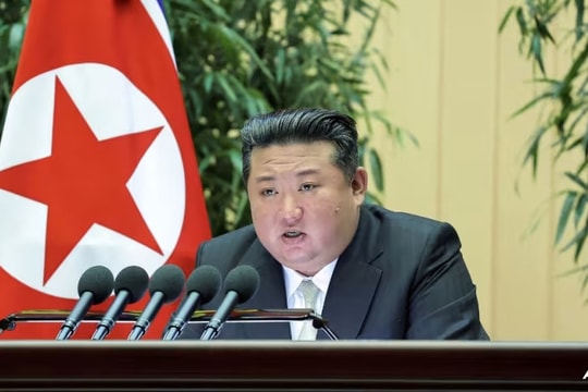 Ông Kim Jong Un chỉ trích cuộc tập trận Mỹ-Hàn-Nhật, cam kết tiếp tục phát triển hạt nhân