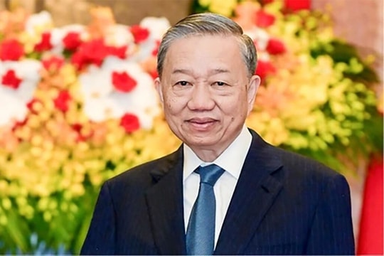 Tổng Bí thư Tô Lâm thăm và làm việc tại Lữ đoàn tên lửa 490