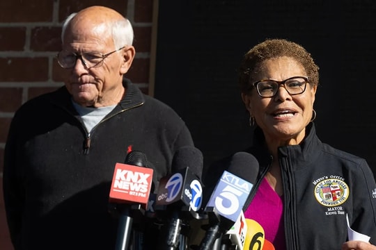 Quan chức cháy rừng Los Angeles được trả nửa triệu USD cho 90 ngày làm việc gây ra bất bình