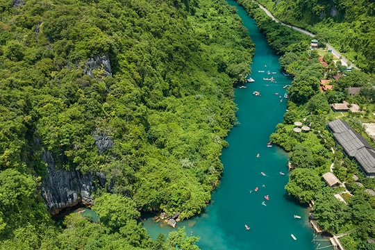 Quảng Bình đón hơn 163.000 lượt khách dịp Tết Ất Tỵ 2025, khách quốc tế tăng mạnh