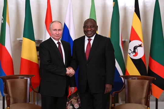 Người Nam Phi da trắng từ chối tị nạn Mỹ dù phản đối cải cách ruộng đất