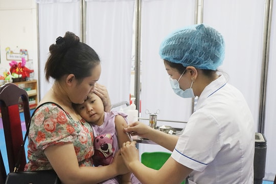 Hà Nội tiêm chủng cho trẻ dưới 9 tháng tuổi từ 17/2
