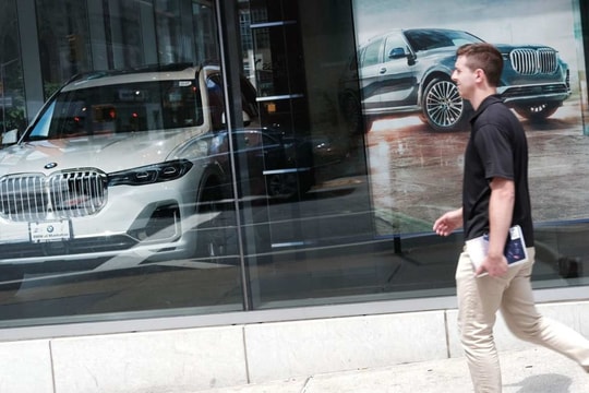 BMW đặt cược vào sản xuất ôtô chạy bằng xăng