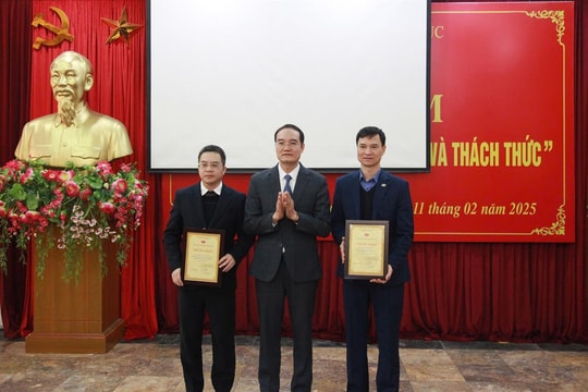 Vĩnh Phúc tổng kết công tác tổ chức Hội báo xuân và Triển lãm Mỹ thuật “Vĩnh Phúc đổi mới, phát triển”